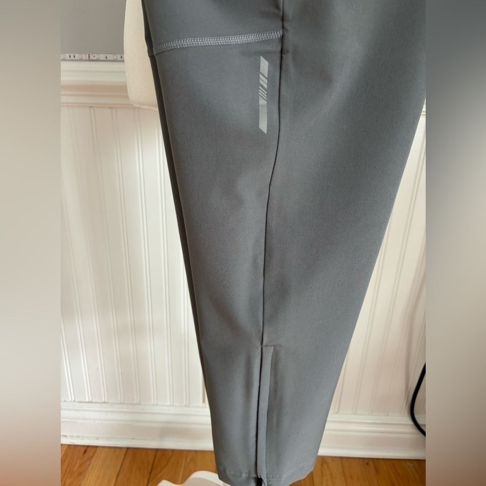 NWT Men’s Running Pants in Gray by DSG Size L Tapered Athletic Fit Elastic Waist